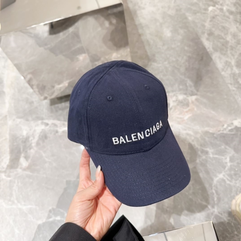 BALENCIAGA